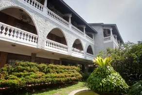 Yoho Ivory Inn - Image 4