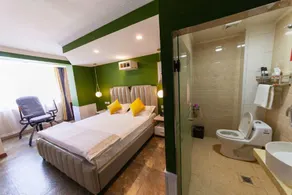 Yichuan Sunshine Hotel - Image 2