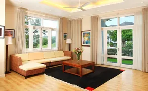 Luxury Villa - Image 2