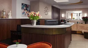 Hotel Ambiance - Image 2