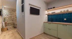 Nest in the City Studio Home to Home MGMT - Image 3