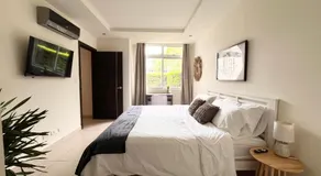 CR MARIPOSA RENTALS SANTA ANA RIVERPARK 2 BR, 2BH, Pool, Gym, WALK EVERYWHERE - Image 2