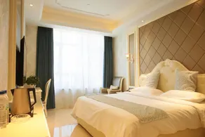 Yuejing Hotel - Image 2