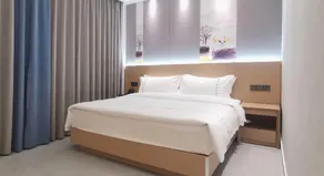 Quanyan Hotspring Holiday Hotel - Image 2