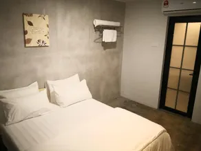 5 Bands Hotel - Image 5
