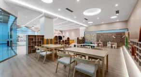 Liang Fan Holiday Inn - Image 5