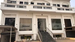 Hotel Sapphire - Image 2