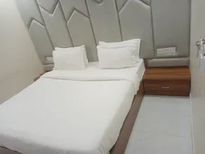 Hotel Surbhi Inn - Image 4
