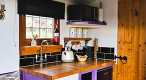 Finest Retreats - Weardale Shepherds Hut - Image 4