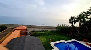 Exclusive Beachfront Penthouse - Image 2