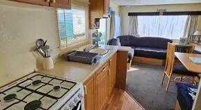 Caravan Holiday For Hire 2 bedrooms On Happy Days Holiday Homes SOUTH Close to Bars Restaurants - Image 3