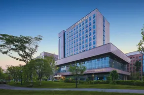 Platinum Celebrity Hotel - Image 3