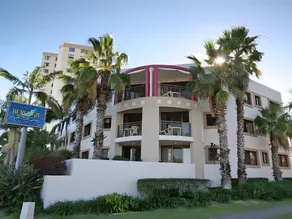 Burleigh on the Beach - Image 3