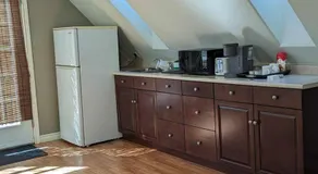 Happy Moose Guest Suite - Image 3