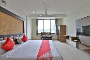 OYO 35376 Hotel Gangotri - Image 2