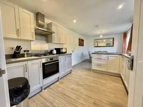 Cottles House - Image 3