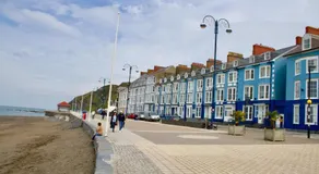 Helmsman Guesthouse - Image 4