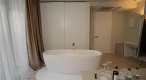 Lake Drive Rooms&Apartments - Image 5