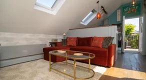 Garden View Apartment - Image 5