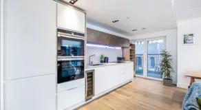 Oasis Living London - Image 3
