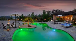 Barahi Jungle Lodge - Image 2