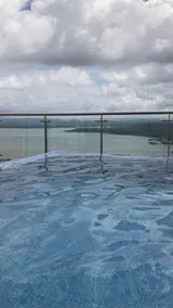 Private 2 Bedroom Flat with Pool and Pool Table - Image 3