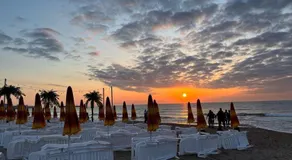 Glow GuestHouse Costinesti Camere de inchiriat - Image 3
