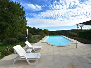 Holiday home with private pool in Montcléra - Image 2