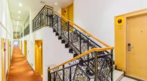 IU Hotel Guiyang Future Ark Poly New City Guiyu Hot Spring Store - Image 5