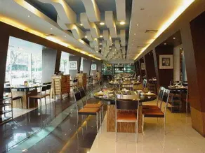 Hangzhou Overseas Chinese Hotel - Image 5