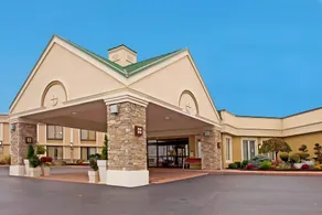 Buffalo Airport Hotel - Image 4