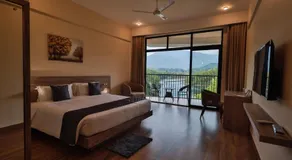 Serene Aqua Hills - Image 2