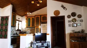 Aphrodite 's cottage - Image 3