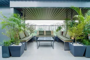 Saltstayz Select - Golf Course Road & Sector 57 - Image 4