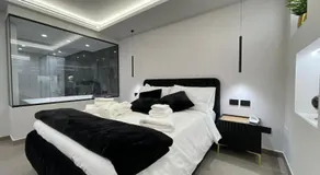 Coco Noir Luxury Villa - Image 2