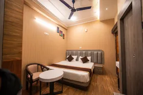 Hotel Cozy Luxe - Image 2