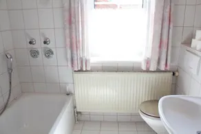 Kuschelige Ferienwohnung mit Balkon & Free Wifi - Image 3