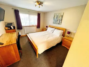 The Carrington Arms - Image 2