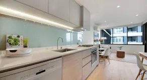 Cool and Contemporary on the City Edge - Image 3
