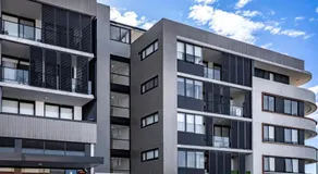 Bright & Breezy Lakeview Retreat in Shellharbour - Image 5