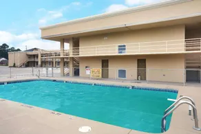 Cypress Inn & Suites Washington by OYO - Image 3