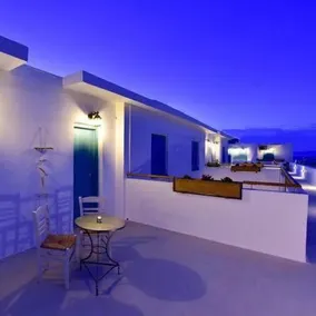 Little Blue Doors Studios - Image 3