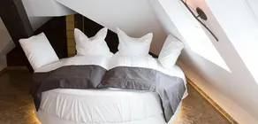Alpha & Omega Hotel Stuttgart - air-conditioned - Image 2