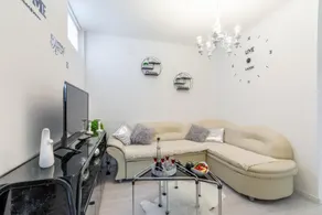 Apartamento Jamblip - Apartamento com 2 Quartos e Varanda - Image 2