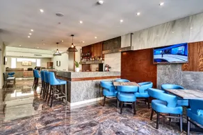 The District Hotel - Image 3