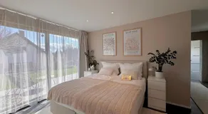 Modern Luxury Apartment - Image 2
