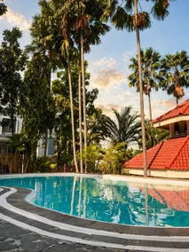 Seven Suites Hotel Antipolo - Image 3