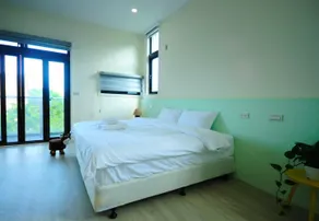 Yilusu Yi Zhi Lu Stay, Clean Water Mould Style Architecture - Image 4