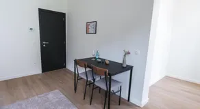 Private Rooms in Shared 7BR Aprt, with WiFi near City Center - Image 5