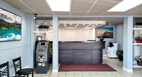 Canadian Motor Inn - Image 5